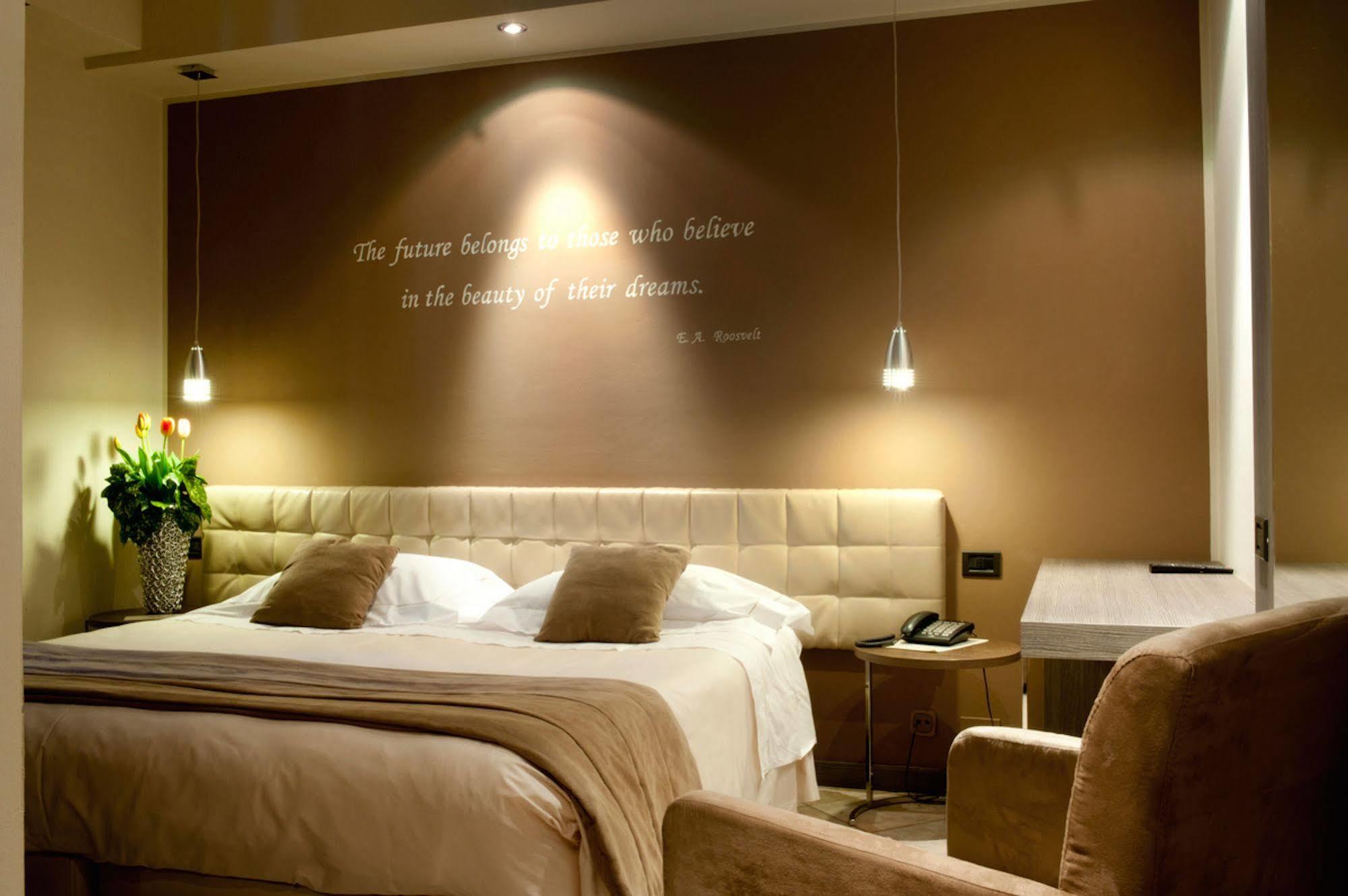 Hotel Due Pini Formigine Eksteriør billede