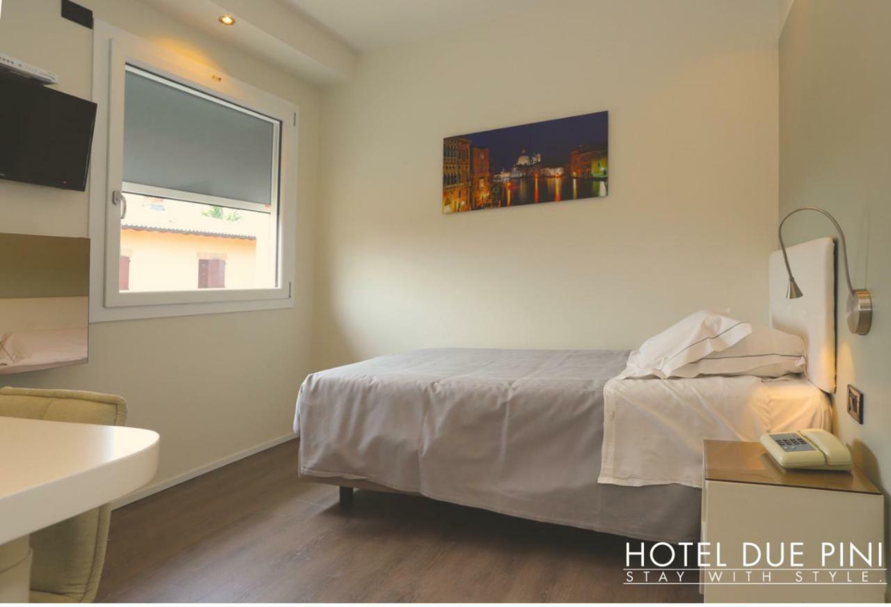 Hotel Due Pini Formigine Eksteriør billede